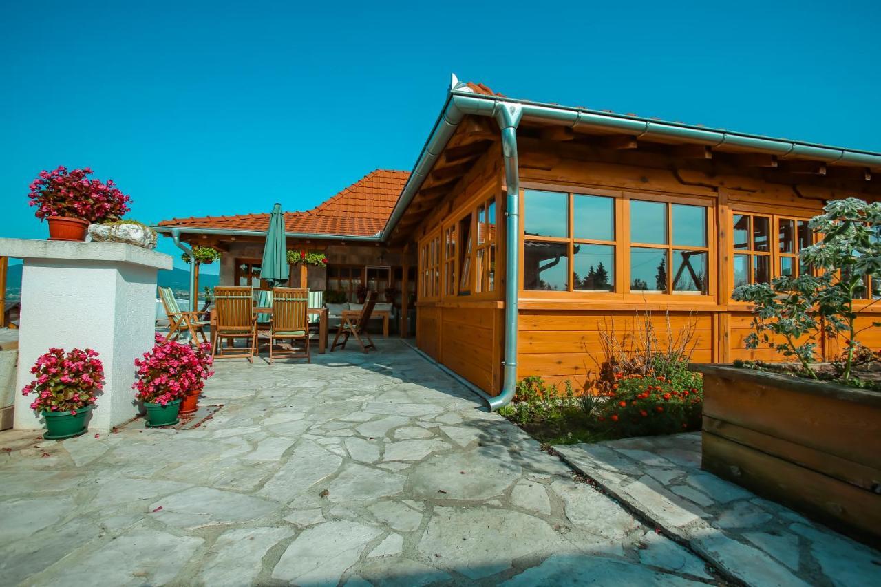 Seosko Turisticko Domacinstvo Radivojevic * Cacak